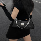 Small Niche Design, High-end And Western-style One Shoulder Baguette Bag For Women