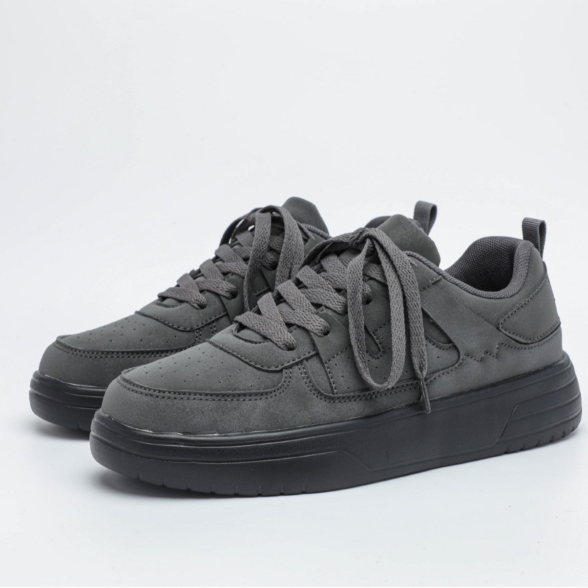 New Thick Bottom Frosted Skateboard Couple Vintage Fashion Outdoor Casual Shoes Maillard Lady Sneaker